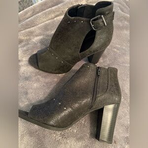 Simply Vera - Vera Wang Black Open-toe Heeled Boots